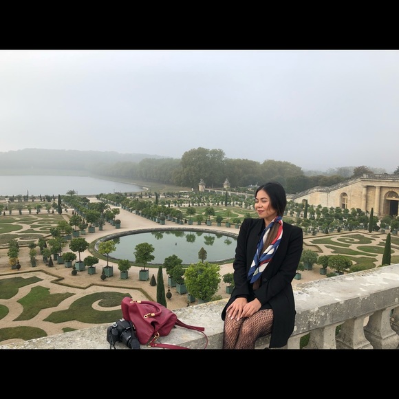 Meet your Posher, Krizia - Picture 3 of 5